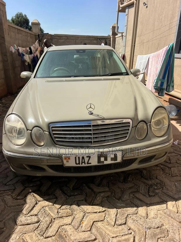 Mercedes-Benz E320 2004 Gray