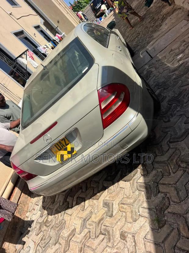 Mercedes-Benz E320 2004 Gray