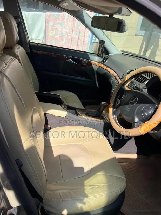 Mercedes-Benz E320 2004 Gray