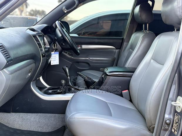Toyota Land Cruiser Prado 3.0 D-4D 5dr 2009 Gray