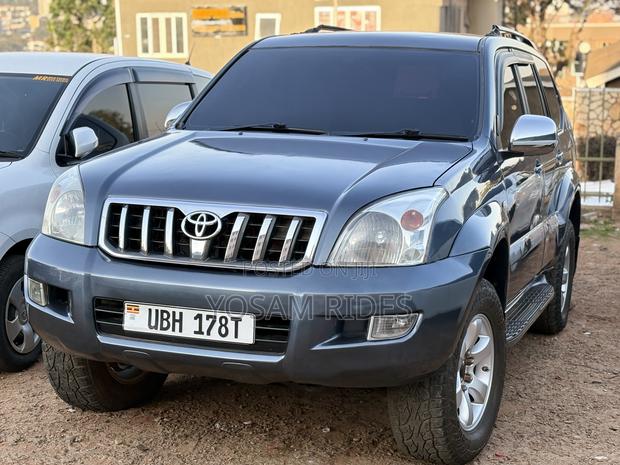 Toyota Land Cruiser Prado 3.0 D-4D 5dr 2009 Gray