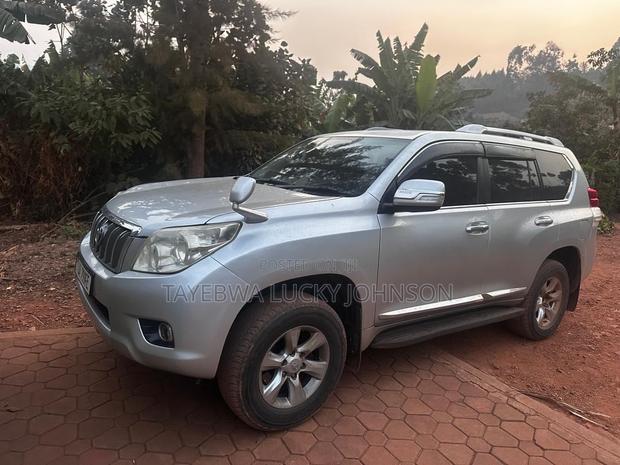 Toyota Land Cruiser Prado 3.0 TD 2013 Silver