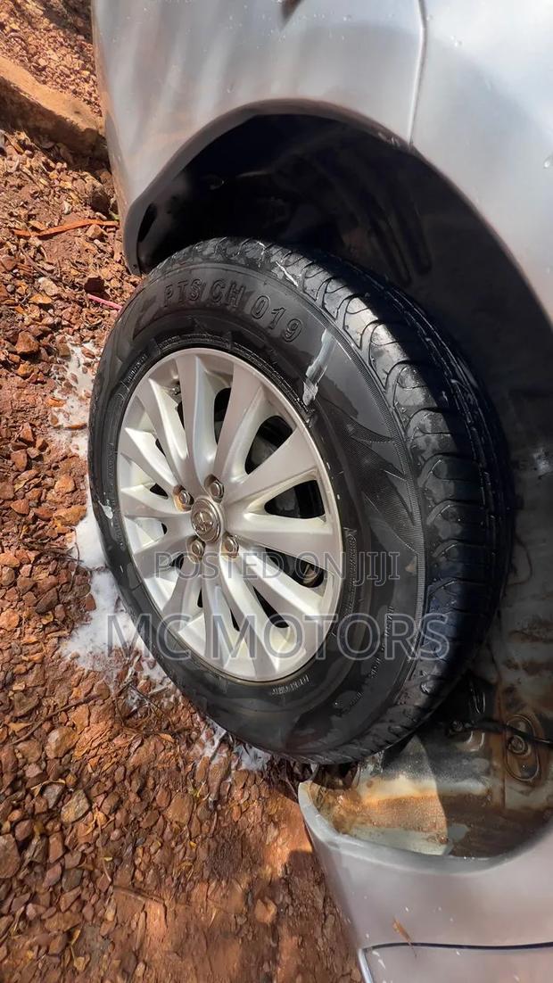 Toyota Corolla Fielder 2008 Silver