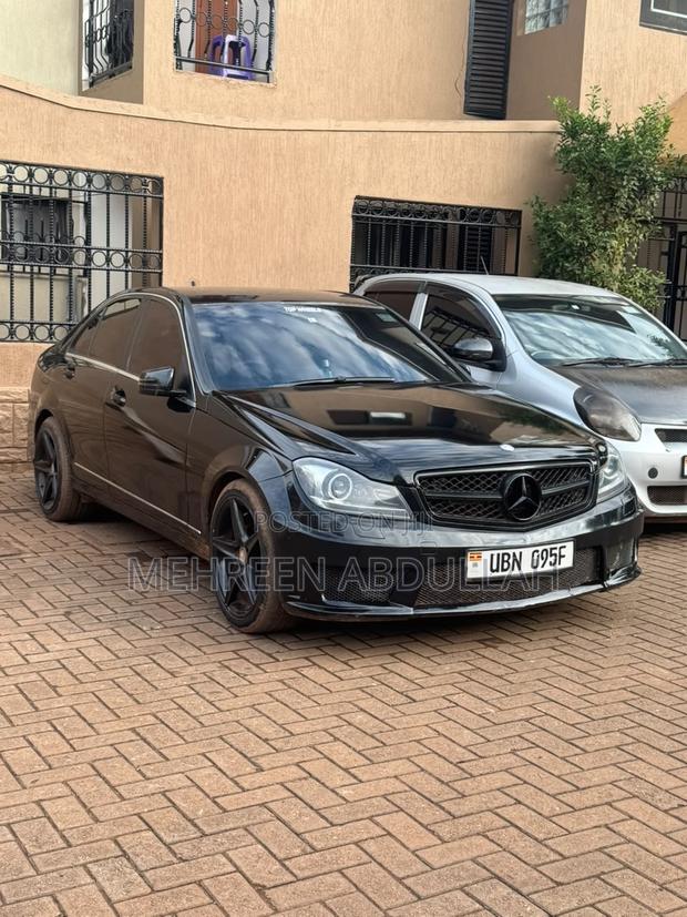 Mercedes-Benz C180 2007 Black