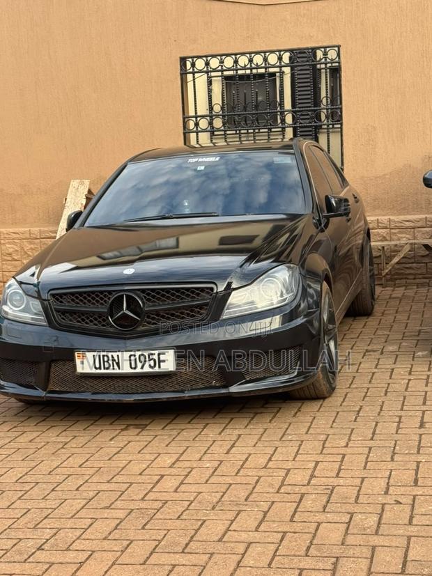 Mercedes-Benz C180 2007 Black
