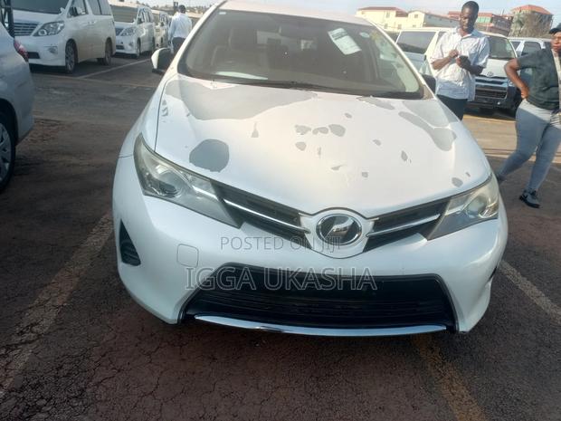 Toyota Auris 2013 White