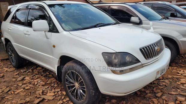Toyota Harrier 2008 White