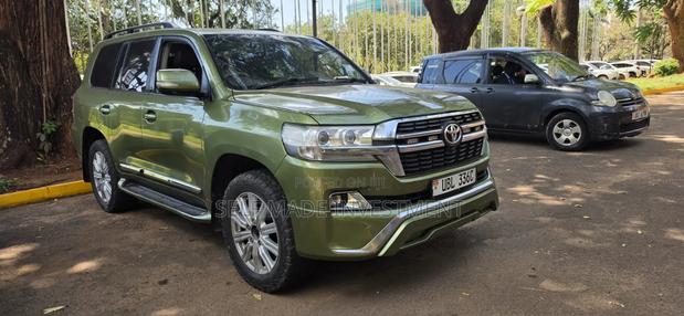 Toyota Land Cruiser 2012 Green
