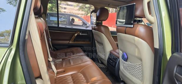 Toyota Land Cruiser 2012 Green