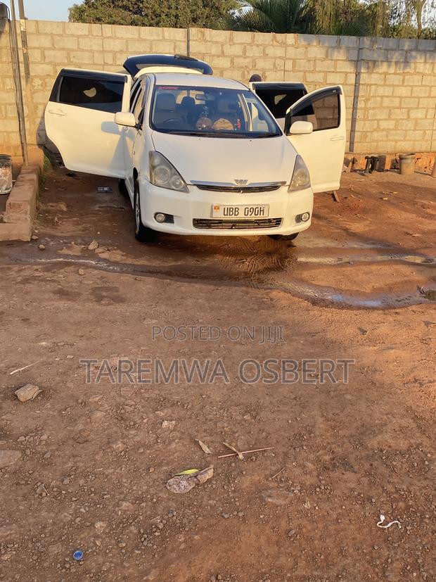 Toyota Wish 2003 White