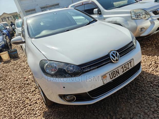 Volkswagen Golf 2011 White
