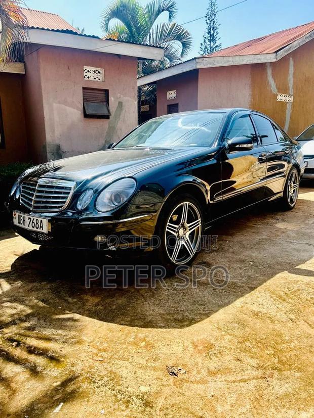 Mercedes-Benz E300 2007 Black
