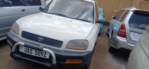 Toyota RAV4 1999 Silver