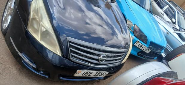 Nissan Fuga 2010 Black