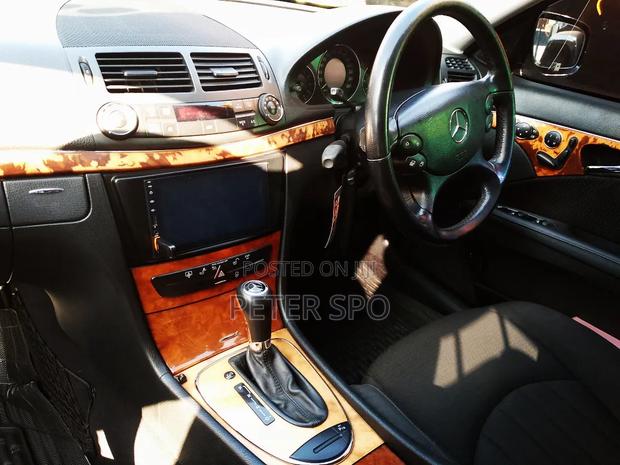 Mercedes-Benz E300 2007 Black