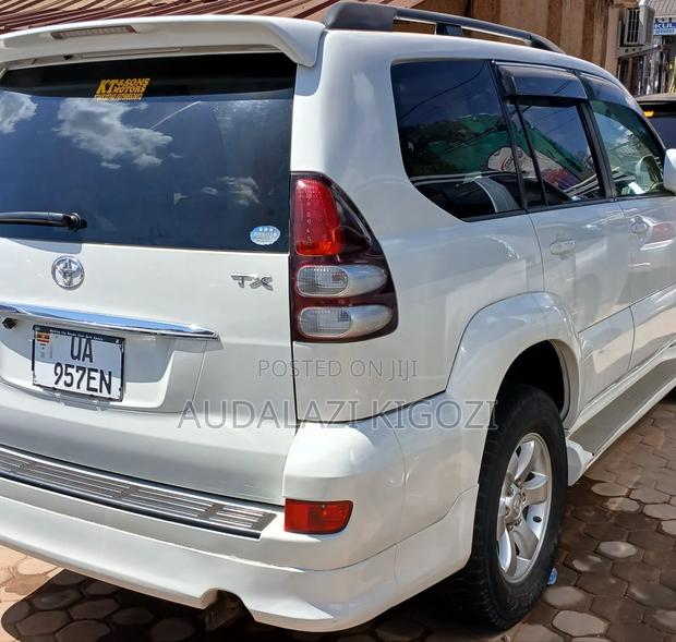 Toyota Land Cruiser Prado 2008 White