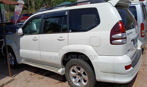 Toyota Land Cruiser Prado 2008 White