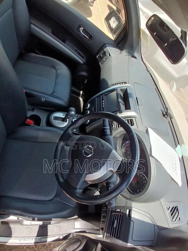 Nissan X-Trail 2012 White
