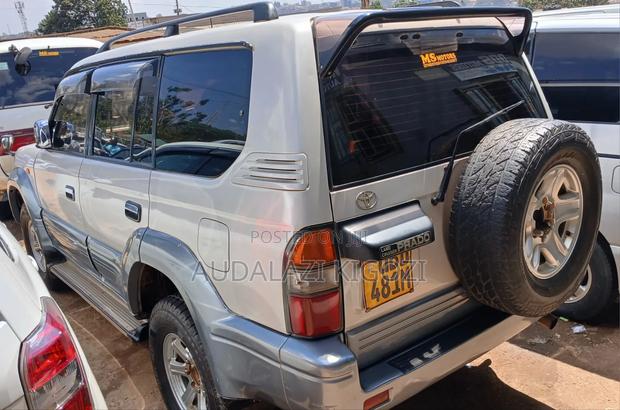Toyota Land Cruiser Prado 2001 Silver