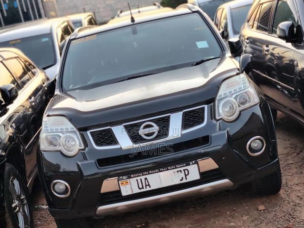New Nissan X-Trail 2.0 Petrol XE 2011 Black