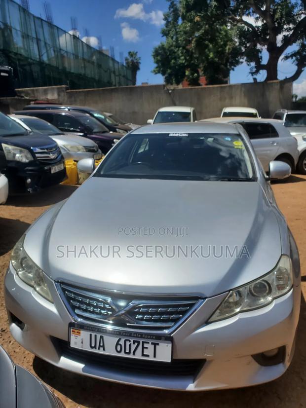 Toyota Mark X 2011 Silver