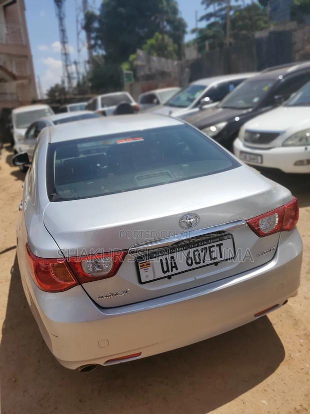 Toyota Mark X 2011 Silver