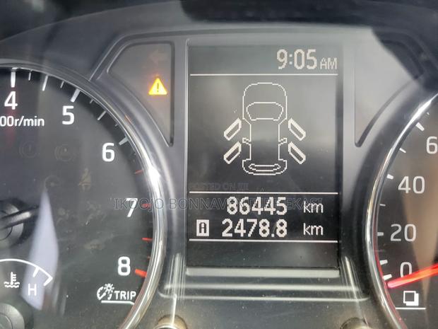 Nissan X-Trail 2.0 Petrol XE 2011 Silver