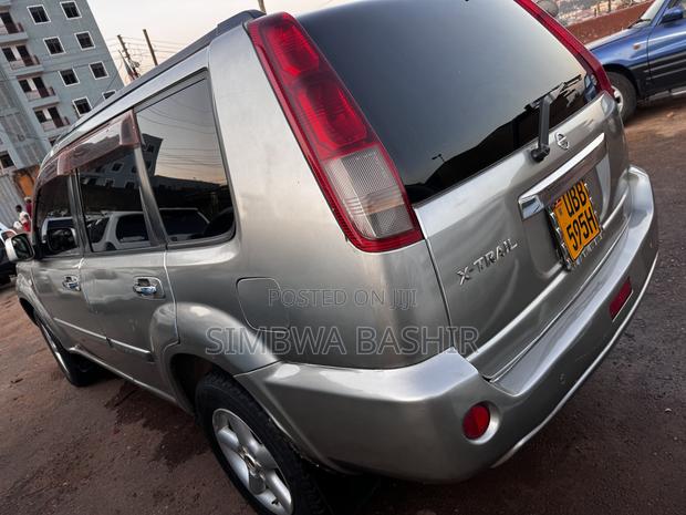 Nissan X-Trail 2004 Silver