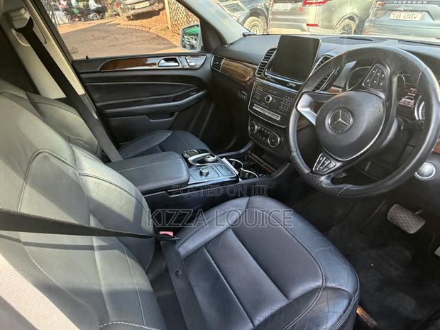 Mercedes-Benz GLE-Class 2017 White
