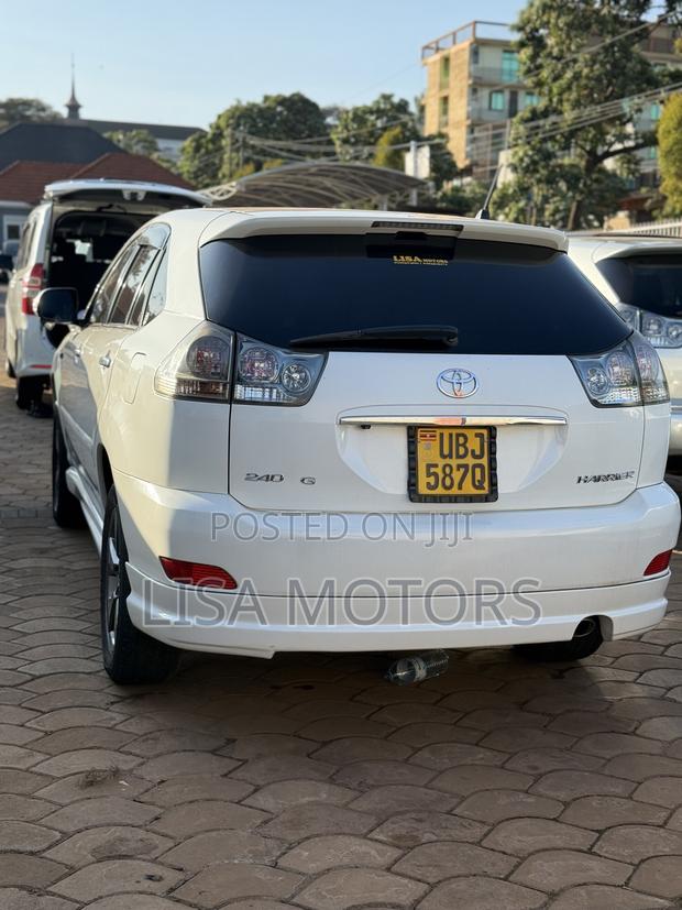 Toyota Harrier 2.4 2008 White
