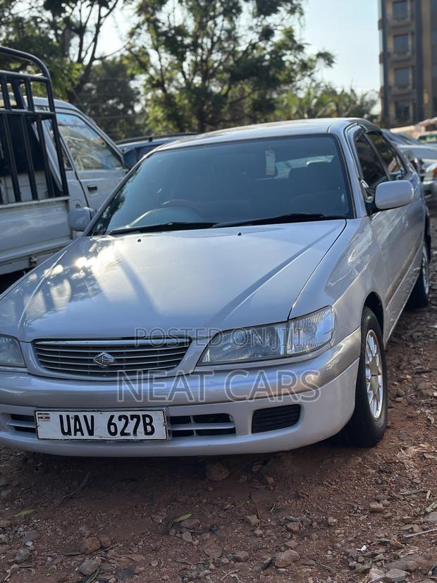Toyota Corona Premio 2000 Gray
