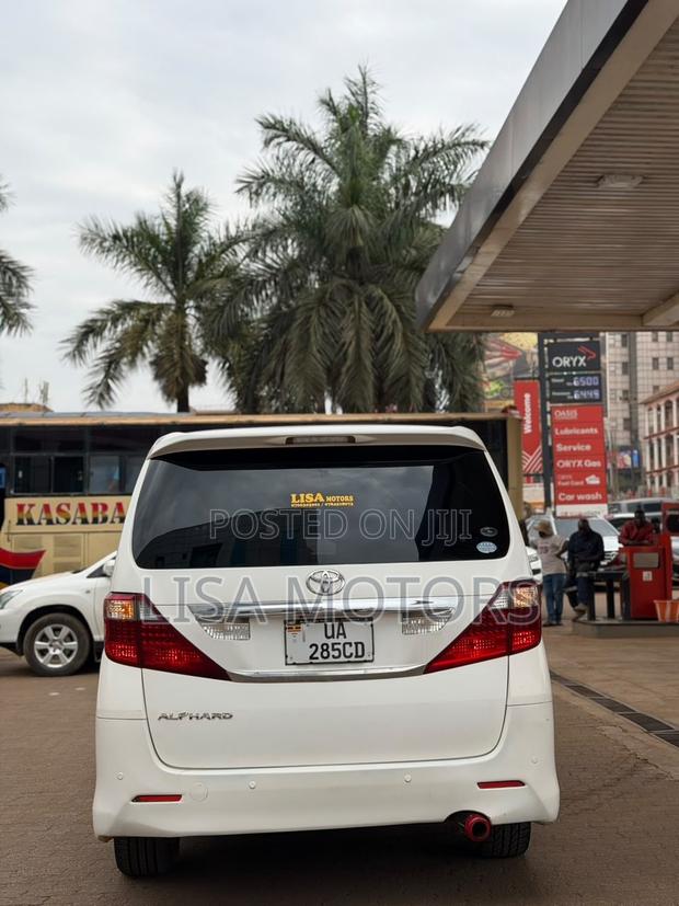 Toyota Alphard 2012 White