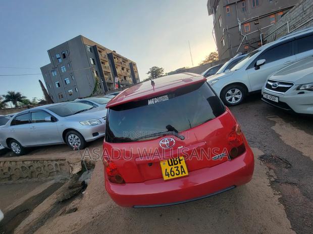 Toyota IST 2007 Red