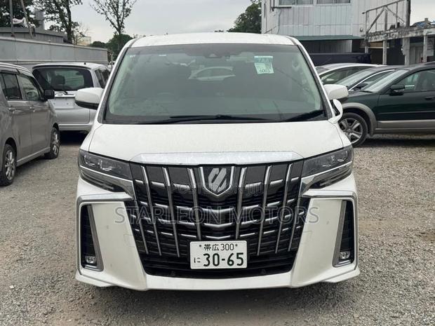Toyota Alphard 2.5 Petrol AWD 2020 White