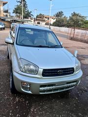 Toyota RAV4 Automatic 2002 Gold for sale
