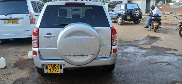 Suzuki Escudo 2006 Silver