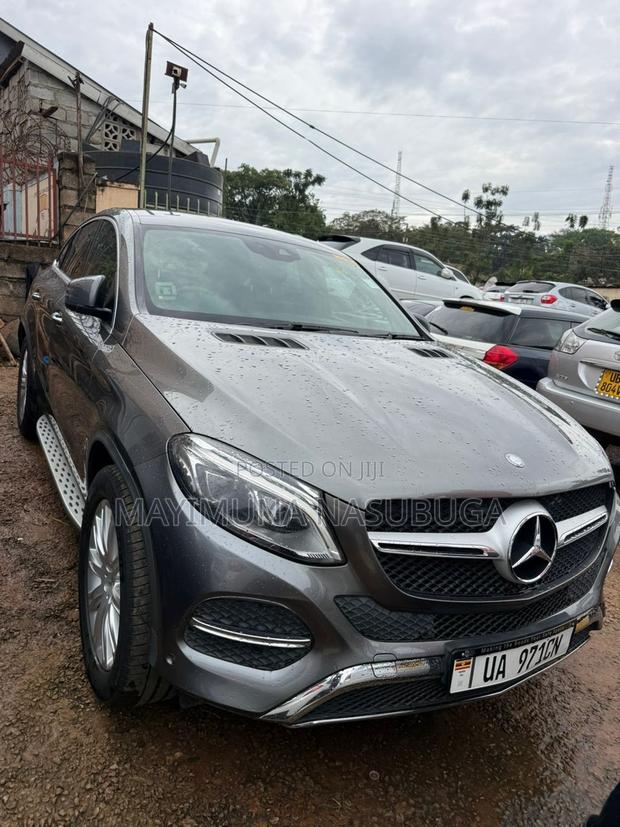New Mercedes-Benz GLE-Class GLE 400 4MATIC 2019 Gray