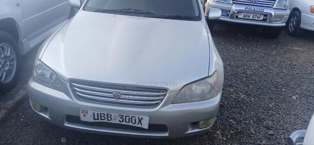 Toyota Altezza 2000 Silver