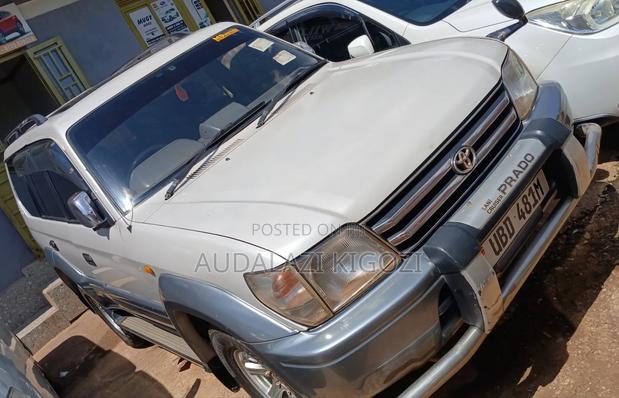 Toyota Land Cruiser Prado 2001 Silver