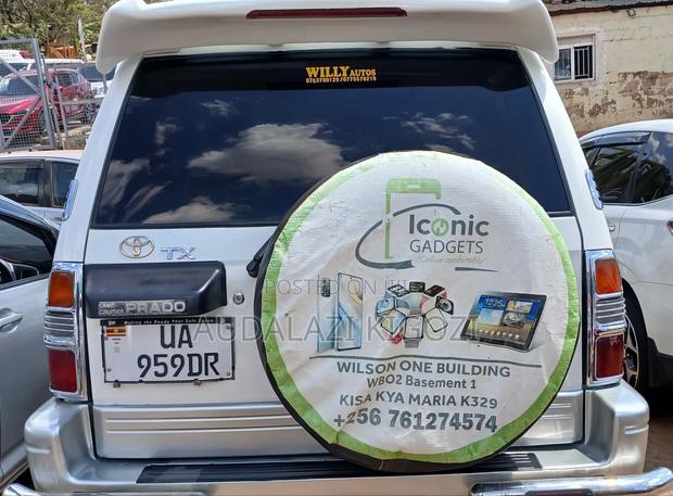 Toyota Land Cruiser Prado 2002 White