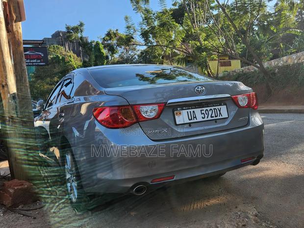 Toyota Mark X 2010 Silver
