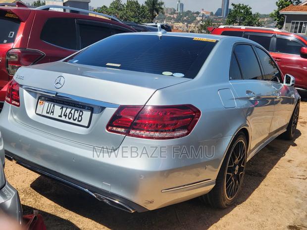Mercedes-Benz E300 2015 Silver