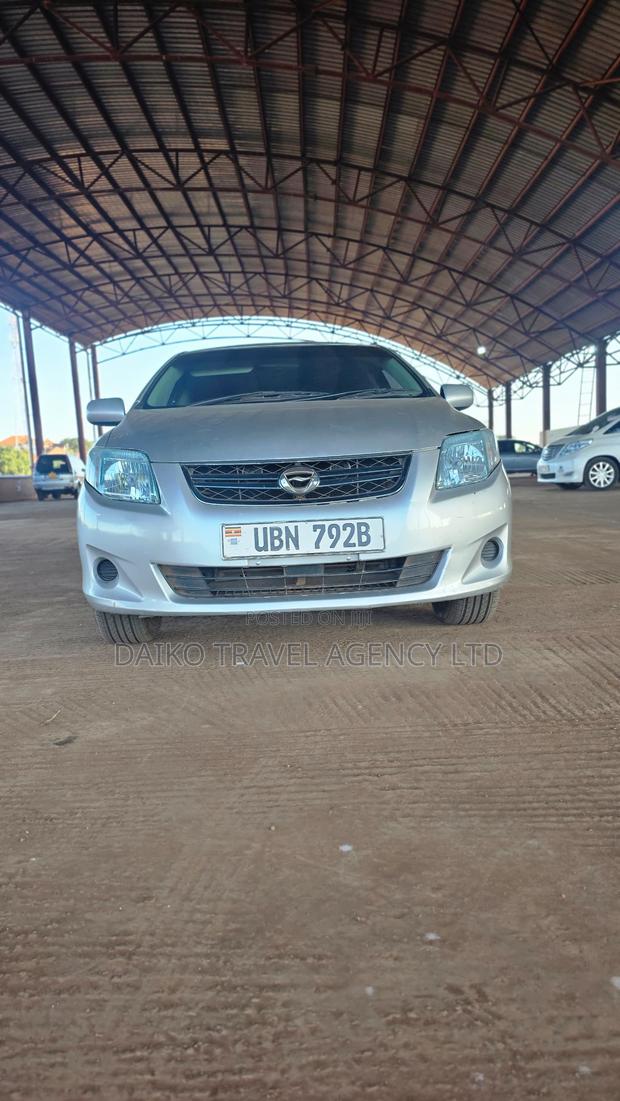 Toyota Corolla Fielder 1.5 Petrol AWD 2010 Silver