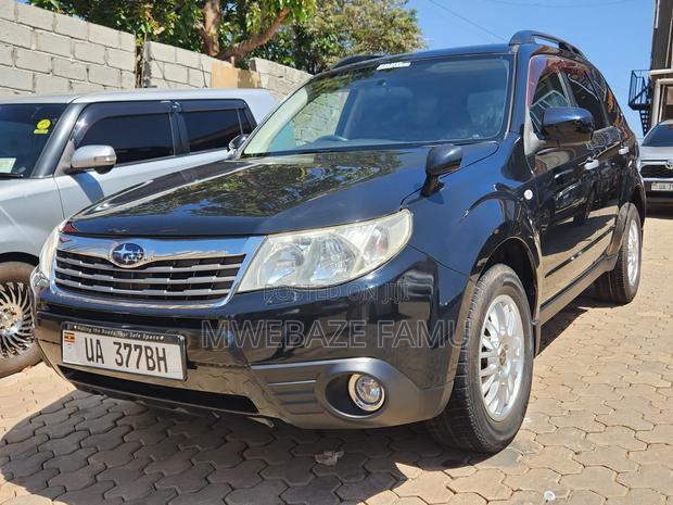 Subaru Forester 2011 Black