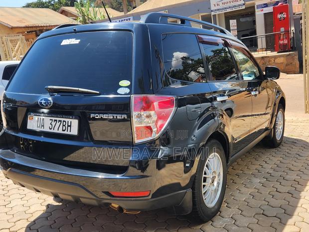 Subaru Forester 2011 Black