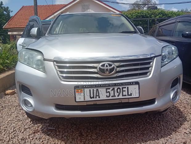 Toyota Vanguard 2009 Silver