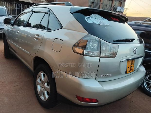 Toyota Harrier 2006 Gray