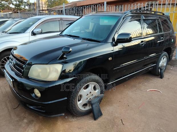 Toyota Kluger 2004 Black