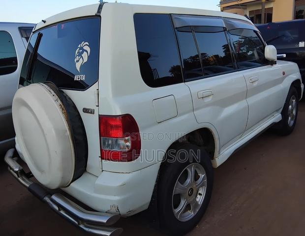 Mitsubishi Pajero IO 2004 White