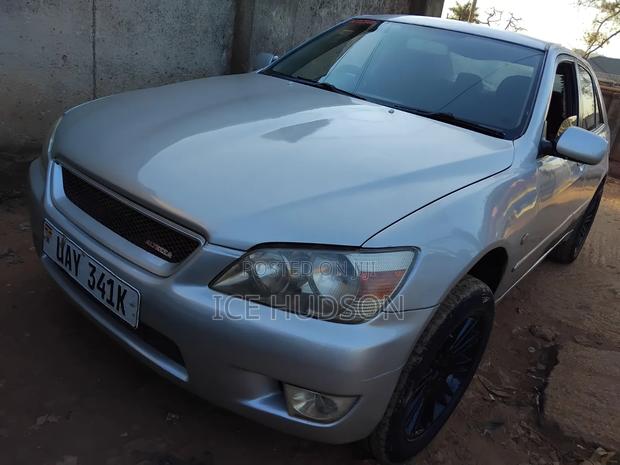 Toyota Altezza 2004 Silver